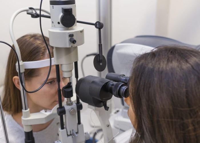 doctor-testing-patient-eyesight